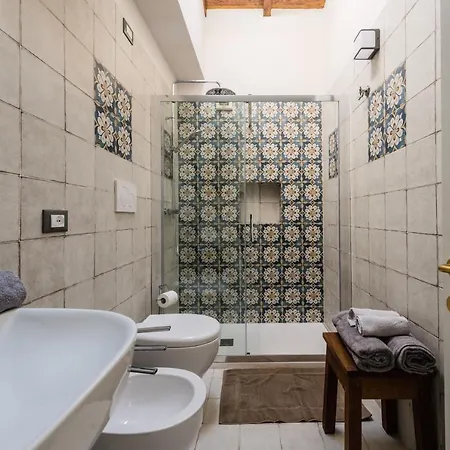 Lägenhet Gli Specchi - Steps To The Walls - 2 Smarttv Lucca