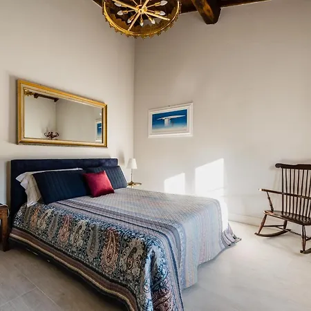 Gli Specchi - Steps To The Walls - 2 Smarttv Lägenhet Lucca