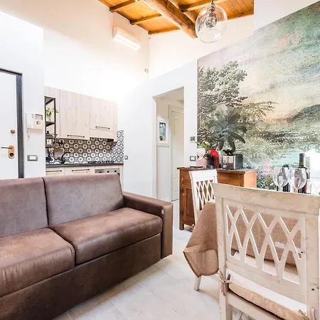 Gli Specchi - Steps To The Walls - 2 Smarttv Lägenhet *