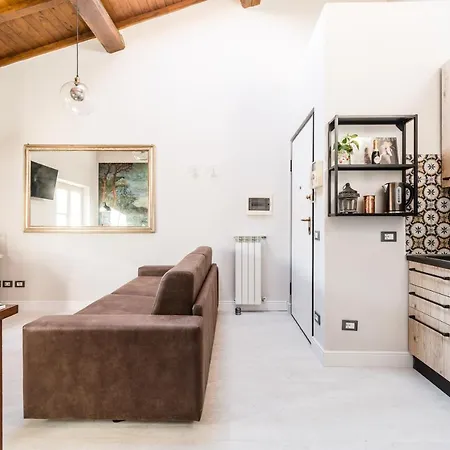 Lägenhet Gli Specchi - Steps To The Walls - 2 Smarttv